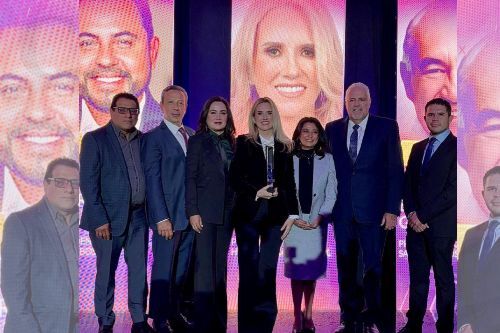 Recibe Romina Contreras Distintivo Lidera a la Innovación Gubernamental local